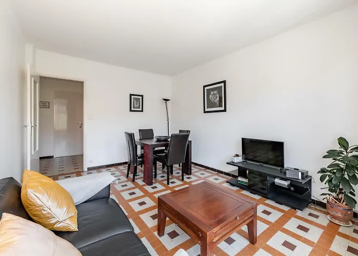 Teo Sud Les Balcons Du Nouveau Marseille, Lumineux, Spacieux Et Bien Equipe